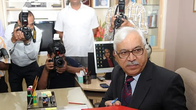 سابق الیکشن کمشنر آف انڈیا شہاب الدین قریشی ایک کتاب کے مصنف بھی ہیں