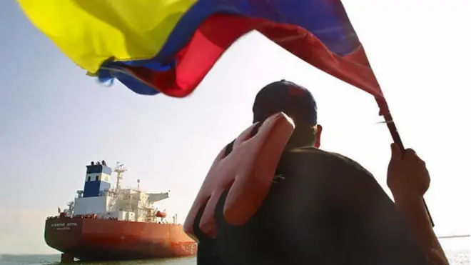 Los envíos petroleros a EE.UU. generan gran parte del flujo de caja de la empresa petrolera estatal de Venezuela, PDVSA.