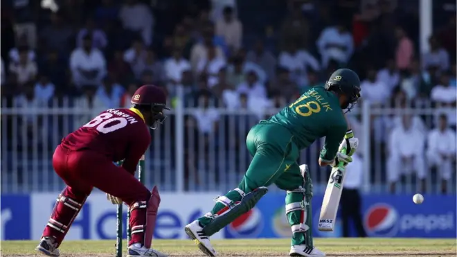 ماڈرن کرکٹ کی عجب ستم ظریفی ہے کہ بیٹسمین کو بھی اوسط کی بجائے سٹرائیک ریٹ کے ترازو میں تولا جانے لگا ہے