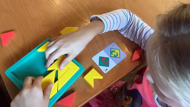 Нужно ли избегать слова на букву "а" в присутствии ребенка с аутизмом?