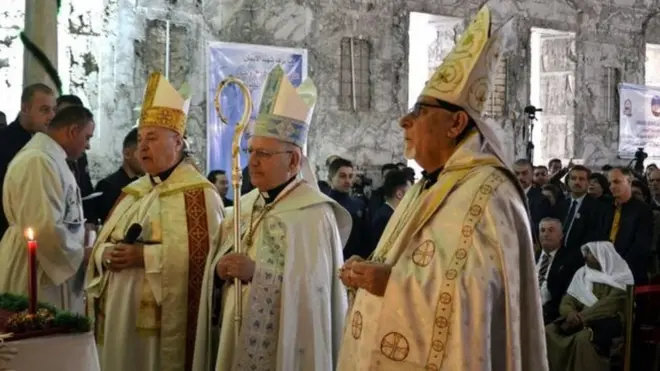 كنيسة القديس بولس تشهد أول قداس احتفالا بعيد الميلاد في الموصل منذ سنوات