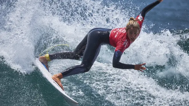 Dakar, Senegal, 30 March: Spain's Nadia Erostarbe competes in the women's final during the last day of the World Surf League - Senegal Pro at Surfers Paradise beach. (Photo by Xaume Olleros/Getty Images)