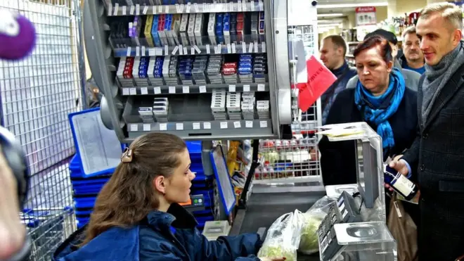 Цигарки невдовзі суттєво здорожчають