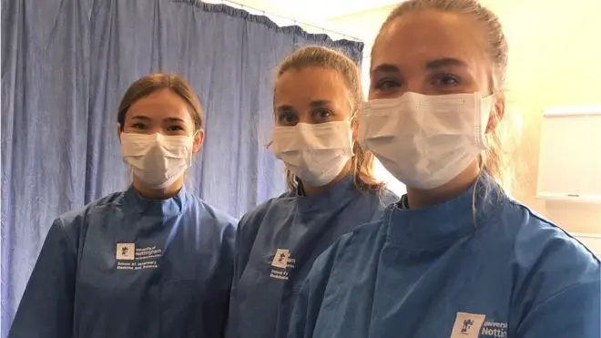 实习兽医对于能回到校园上课感到松了口气