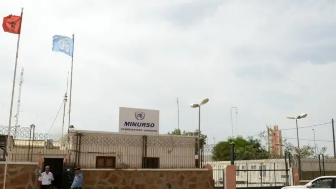 La Minurso comprend environ 400 personnels pour un budget annuel de 52 millions de dollars.