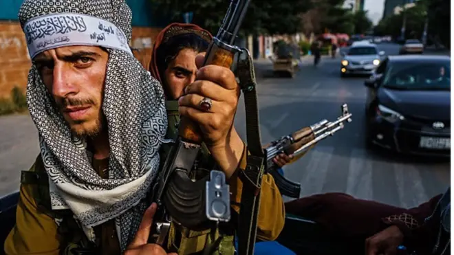 کابل میں سب سے پہلے حقانی جنگجو داخل ہوئے اور اب بھی زیادہ تر سکیورٹی ان ہی کے ہاتھ میں ہے