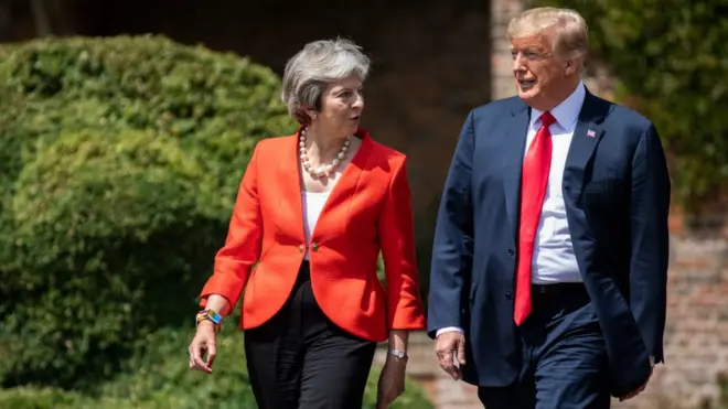 ABŞ prezidenti Donald Trump və Britaniyanın Baş naziri Theresa May