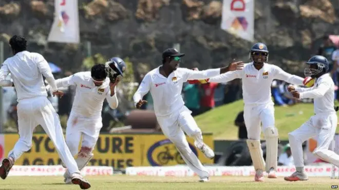 කුමාර් සංගක්කාර සහ මහේල ජයවර්ධන විශ්‍රාම ගැනීමන් අනතුරුව ශ්‍රී ලංකා කණ්ඩායම එංගලන්තයේ යෙදෙන පළමු සංචාරය මෙයයි