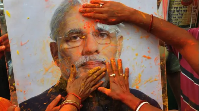 नरेंद्र मोदी