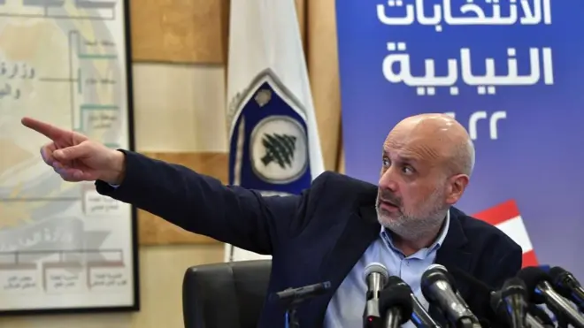 وزير الداخلية اللبناني، بسام مولوي، خلال مؤتمر صحافي حول نتائج الانتخابات