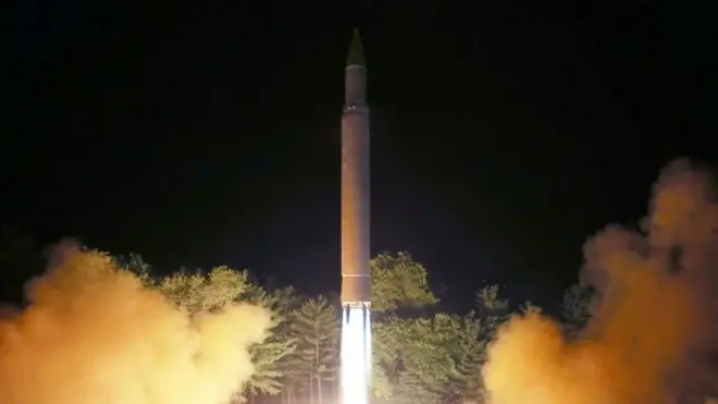 Rudal Korea Utara jatuh di Laut Jepang, hanya beberapa menit sebelum penerbangan Air France melewati lintasan rudal.