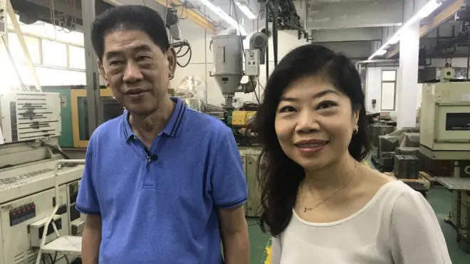 喬伊斯·蕭和她的父親在考慮關閉他們在中國的工廠