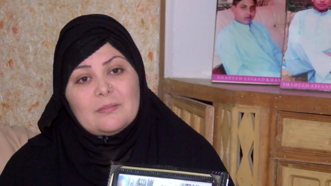 د اسفند خان مور وايي، اوس هم د زوی غم ورته تازیه دی.