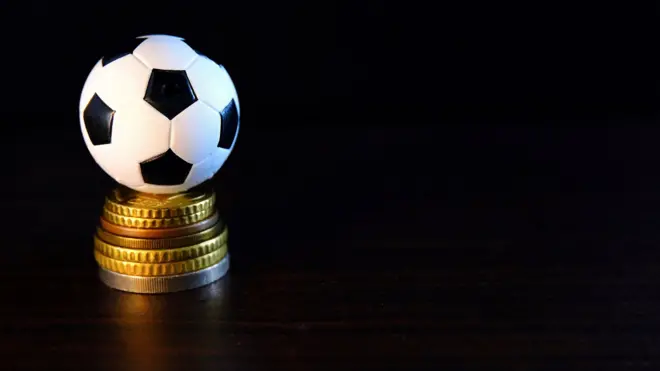 فوتبال و پول