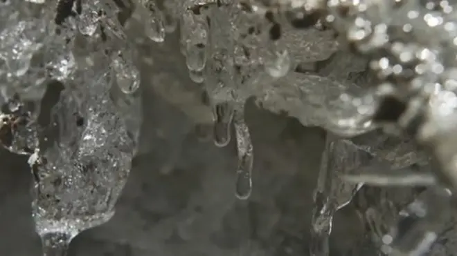 ዝተሰንከተ በረድ