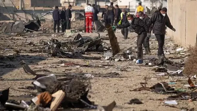 هواپیمای اوکراینی در صبح هجدهم دی ۱۳۹۸ با موشک های سپاه پاسداران بر فراز تهران سرنگون شد و همه ۱۷۶ مسافر و خدمه آن کشته شدند