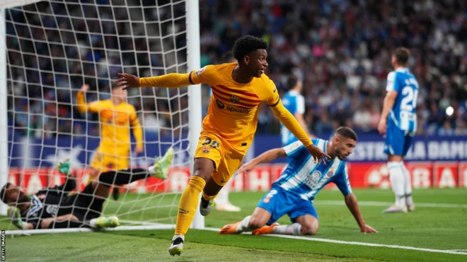 فاز برشلونة في 27 من أصل 34 مباراة في الدوري الإسباني هذا الموسم