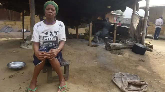 One Cameroonian woman sidon for refugee camp for Bashu wey dey Boki district of Cross River state, Nigeria.