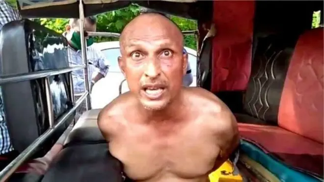 ڈاکٹر راؤ اور ان کے اہلخانہ کا الزام ہے کہ کووڈ 19 کے مریضوں کا علاج کرنے والے ہسپتالوں میں حفاظتی آلات کی کمی کے بارے میں بات کرنے کے بعد سے انھیں ہراساں کیا جا رہا ہے