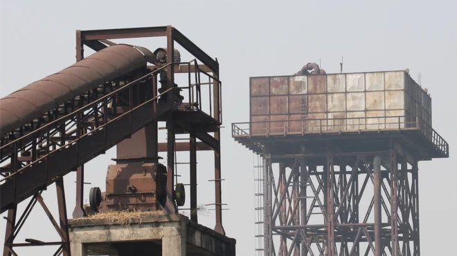 बंद पड़ी एक चीनी मिल