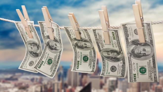 Notasthorcasinodólares secando