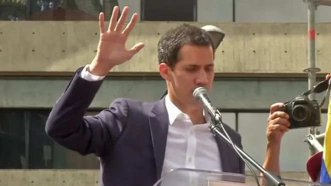 ဗင်နီဇွဲလား စင်ပြိုင်သမ္မတကို ကန် အသိအမှတ်ပြု