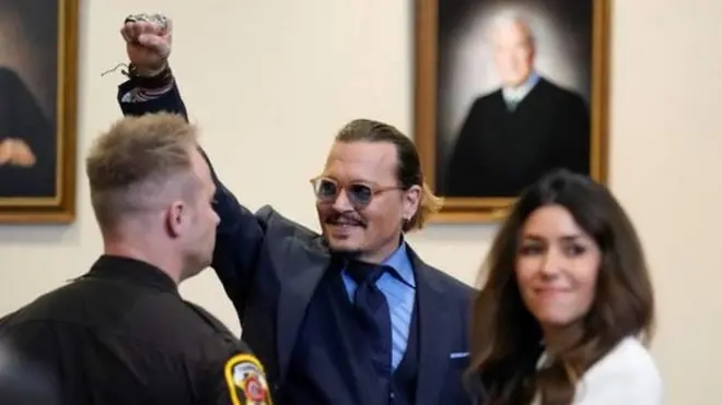 Johnny Depp: 'Um novo capítulo finalmente começou'