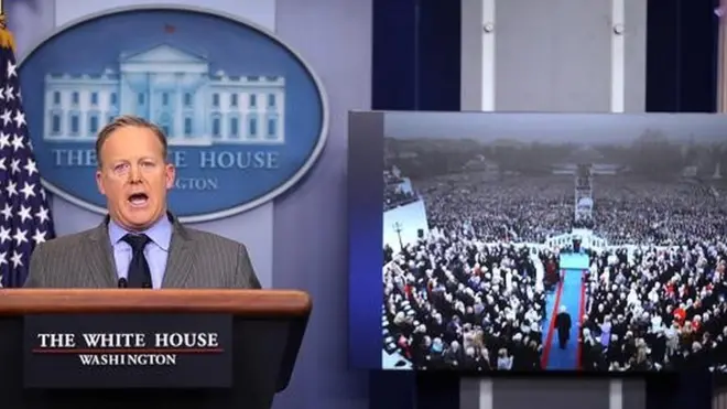 အခုလို လိမ်ညာ ဖော်ပြမှုဖြစ်တယ်ဆိုတာကို သက်သေပြတဲ့ ဓါတ်ပုံကိုလည်း နယူးယော့တိုင်းမ် သတင်းစာမှာ ဖော်ပြထားပြီးသားလို့ မစ္စတာ စပိုက်ဆာက ဓါတ်ပုံနဲ့ တွဲပြီး ရှင်း