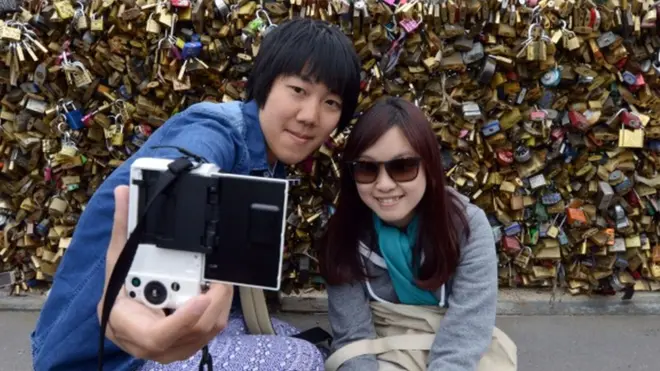 Selfi - najbolji način da prepoznate kineskog turistu