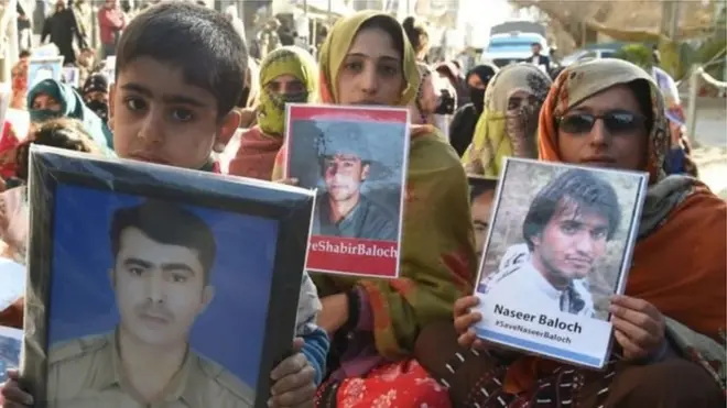 ہمیں ہمیشہ سے یہ بتایا گیا ہے کہ بلوچستان کا اصل مسئلہ ناخواندگی ہے۔ مجھے شک سا ہو چلا ہے کہ بلوچستان کا اصل مسئلہ تعلیم ہے چاہے وہ تعلیم کسی طلبا تنظیم کے سٹڈی سرکل میں ہو