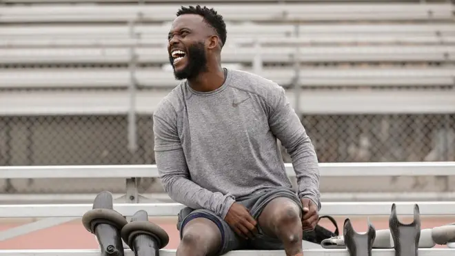 블레이크 리퍼는 패럴림픽 선수이자 세계기록 보유자다