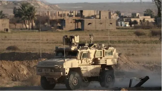 Сирийские демократические силы действуют при поддержке американских военных