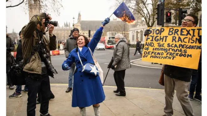 Brexiteer，脫歐派：贊同英國脫離歐盟的人。