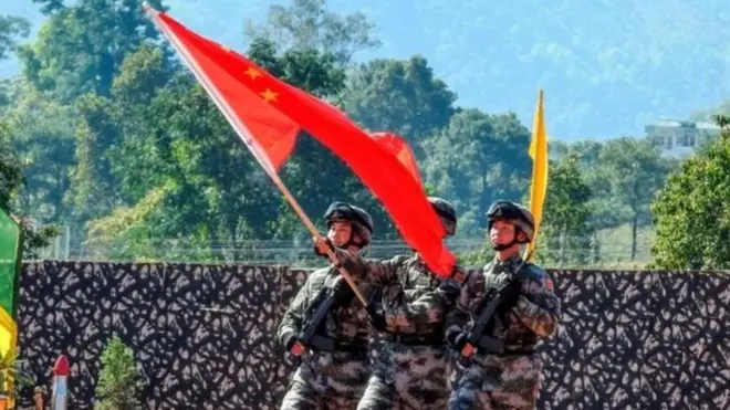 चीनी सैनिक