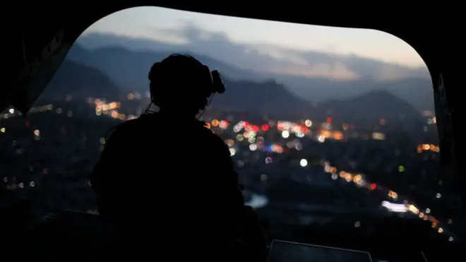 اولین گروه از نیروهای آمریکایی به کابل رسیده اند