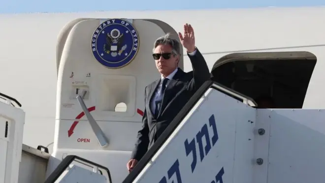 Entoni Blinken je stigao u posetu Bliskom istoku da bi tražio podršku za novi sporazum o primirju u Gazi i puštanju talaca