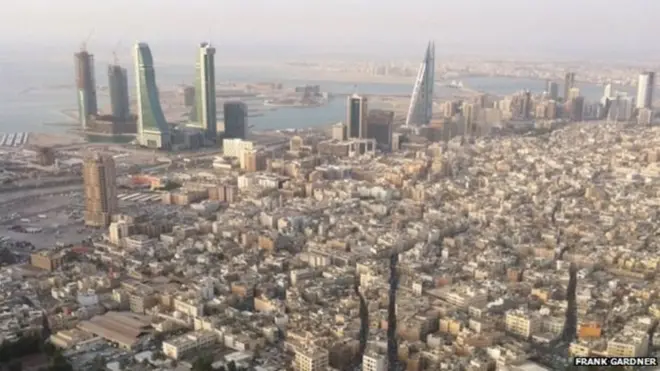 چارواکي وايي، له څلورو تر شپږو وسلوالو دا برید کړی دی.