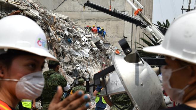 Edificio derrumbado en Ciudad de México por el terremoto de magnitud 7,1 que sacudió el país el martes.