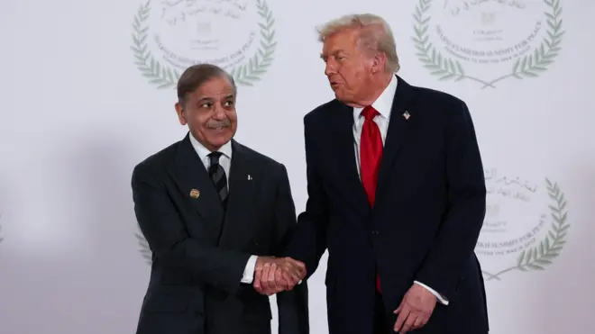 পাকিস্তানের প্রধানমন্ত্রী শাহবাজ শরিফ ও আমেরিকার প্রেসিডেন্ট ডোনাল্ড ট্রাম্প