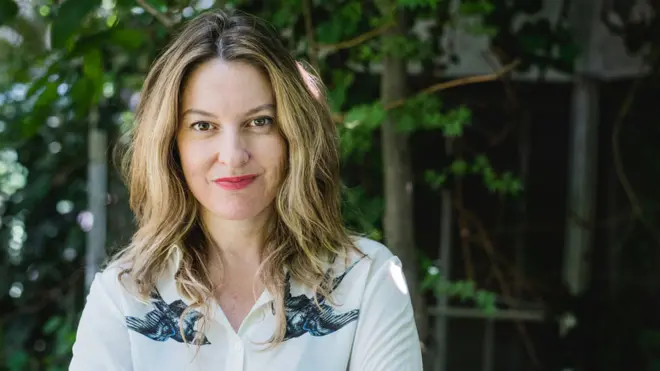 La psicoanalista chilena Constanza Michelson ha escrito mucho sobre cómo piensan las mujeres.