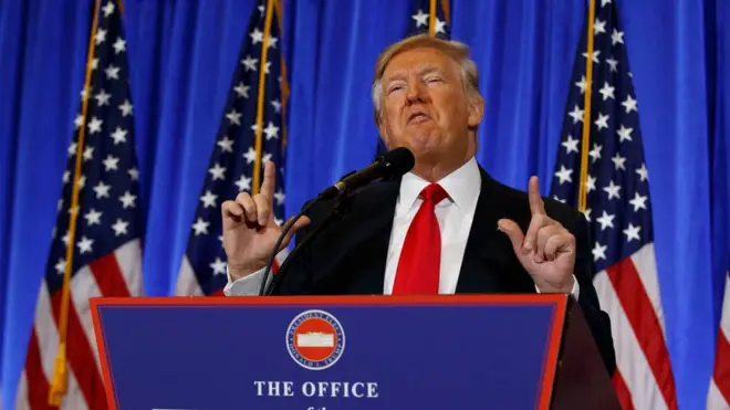 特朗普在他当选后的首次记者会上愤怒批评情报机关和新闻媒体