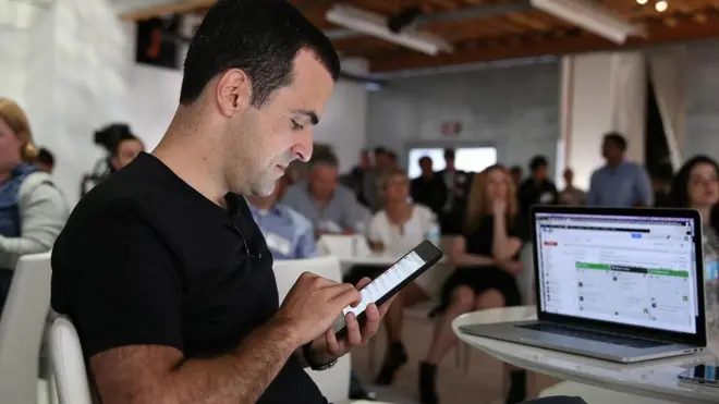 वर्किंग प्लेस