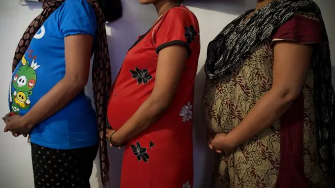 እናት እና አዲስ የተወለደው ጨቅላ ቀዶ ጥገናው ከተከናወነ ከጥቂት ሰዓታት በኋላ ህይወታቸው አልፏል።