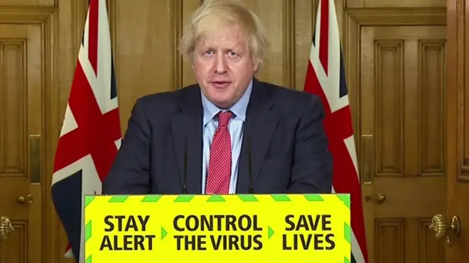 존슨 총리는 코로나19 관련 1인 가구를 위한 조치를 따로 발표했다