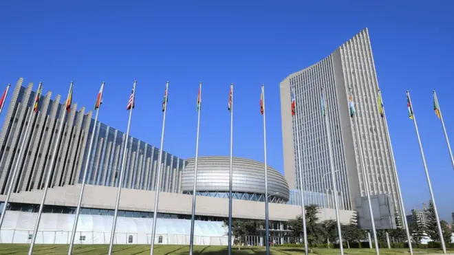 中國對外援助的最多份額給了非洲。圖為中國援建的非洲聯盟總部大樓，耗資約1.5億歐元，顯示北京在非洲大陸的影響力。