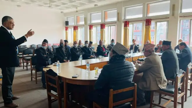 नेकपाका ओली इतर नेताहरूले कानूनविद्हरूसँग अबको बाटोबारे छलफल गरेका थिए