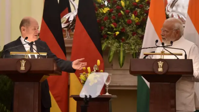 नरेंद्र मोदी