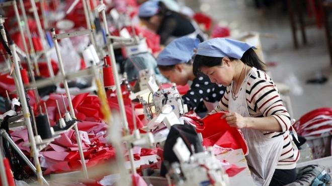 中國製衣廠女工