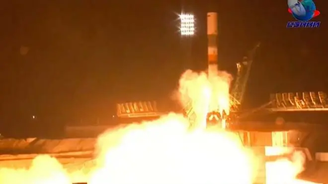 La nave no tripulada Progress MS-04 explotó en pedazos y no pudo completar su misión.