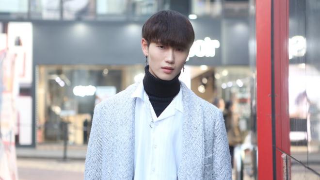 Young man in Seoul wearing make-up